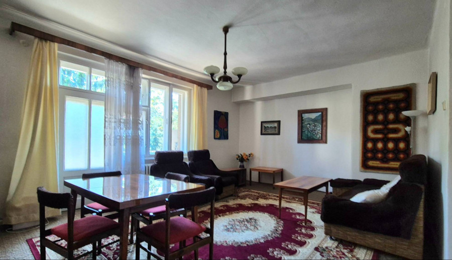 Priestranný 4 izbový byt na predaj, ulica Milosrdenstva - 2