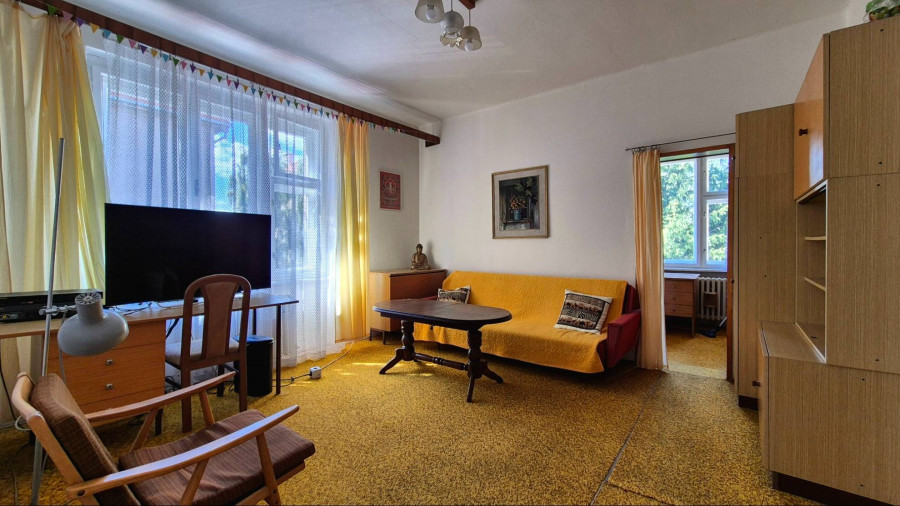 Priestranný 4 izbový byt na predaj, ulica Milosrdenstva - 9