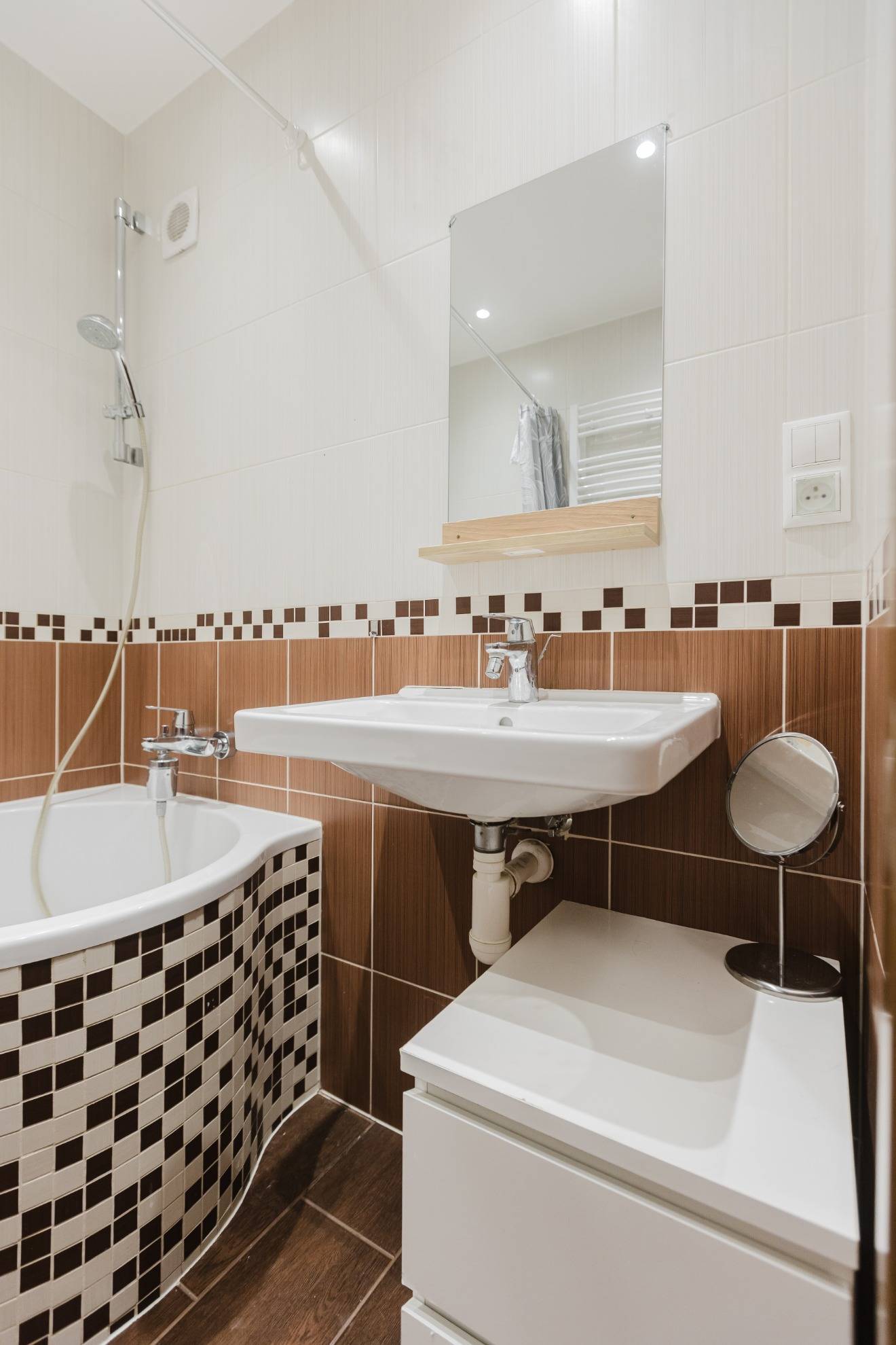 Exkluzívny 3-izbový byt po kompletnej rekonštrukcii na sídlisku KVP – Janigova ulica, Košice - kopia - 27